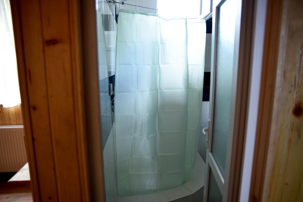 Nikala room 6